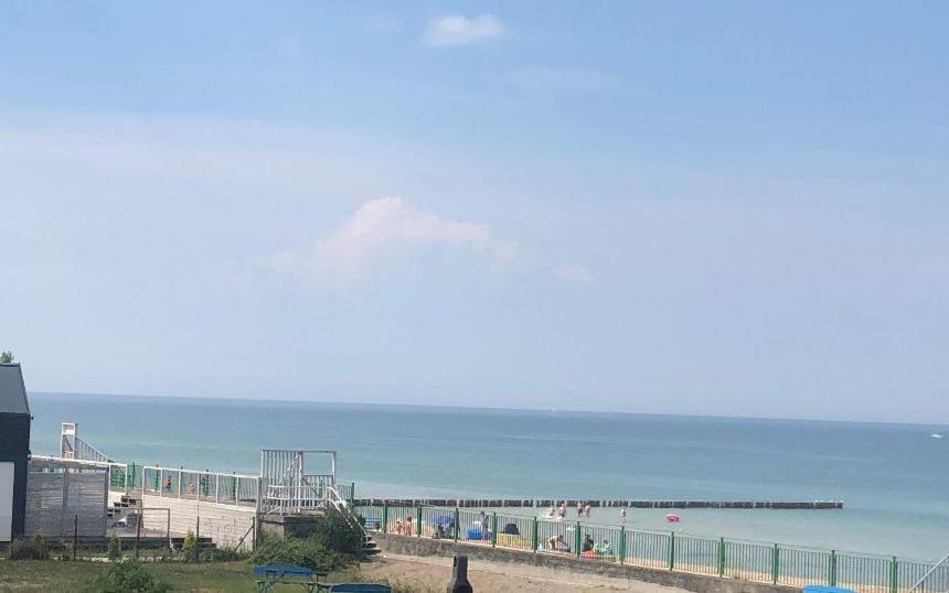 Apartamenty Morskie Gardenia 2 Dziwnow Bagian luar foto